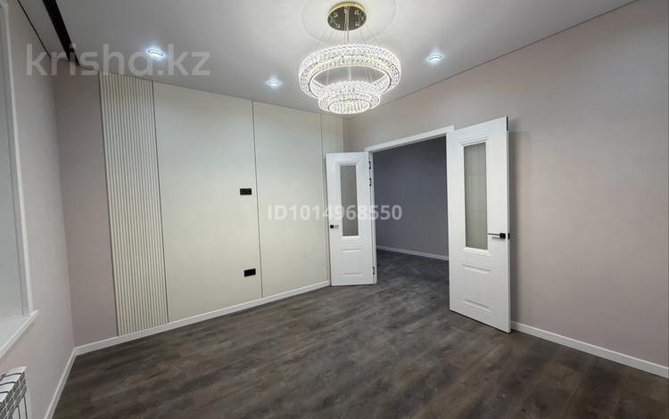 2-бөлмелі пәтер · 64 м² · 3/6 қабат, ​067-й учетный квартал 464/12, бағасы: 34.5 млн ₸ в Караганде, Алихана Бокейханова р-н — фото 2