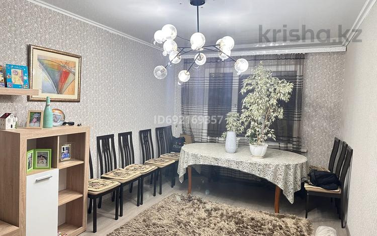 4-бөлмелі пәтер, 90 м², 2/5 қабат, Рыскулова 259, бағасы: 29.5 млн 〒 в Талгаре — фото 2