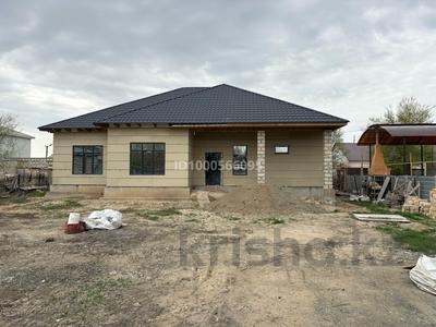 Отдельный дом · 5 комнат · 220 м² · 10 сот., Момышулы 10 — С.Акжар за 20 млн ₸ в Атырау