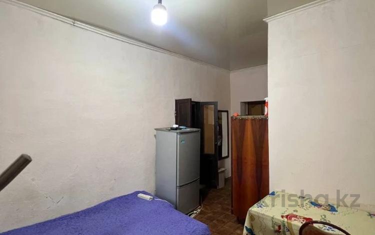 3-комнатная квартира · 52.2 м² · 3/3 этаж, Досмухамедова — ТОП-ЛОКАЦИЯ | | ГОТОВАЯ ИНВЕСТИЦИЯ за 25 млн ₸ в Алматы, Алмалинский р-н — фото 5