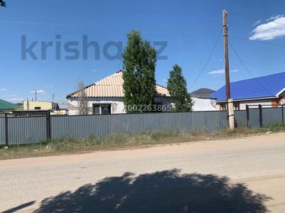 Отдельный дом · 5 комнат · 120 м² · 10 сот., Папилов 11 за 10 млн 〒 в Актобе, жилой массив Заречный-1