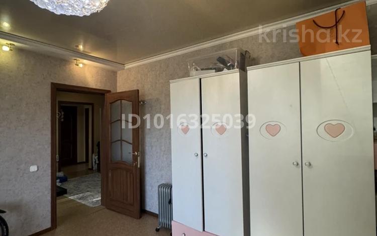 3-комнатная квартира · 61 м² · 4/9 этаж, мкр Юго-Восток, Мкр Степной 2 9 за 320 000 ₸ в Караганде, Казыбек би р-н — фото 2