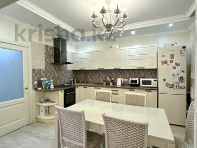 2-комнатная квартира · 83 м² · 8/17 этаж, Навои 7, 37 за 57 млн 〒 в Алматы, Ауэзовский р-н