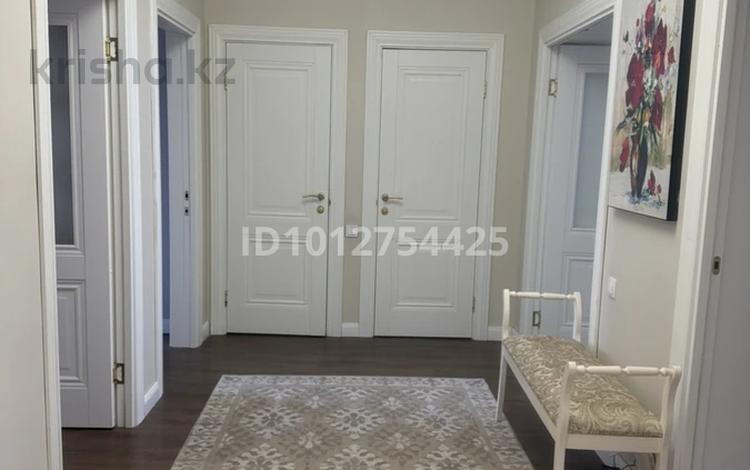 3-бөлмелі пәтер · 104 м² · 8/10 қабат, мкр. Алтын орда, Газизы Жубановой 146, бағасы: 47 млн ₸ в Актобе — фото 2
