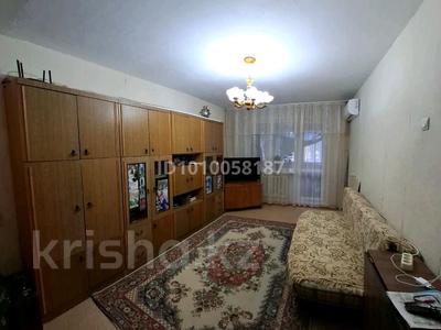 2-комнатная квартира · 43 м² · 2/5 этаж, мкр Юго-Восток, Мкр Юго-Восток, 28й микрорайон 20 за 15.5 млн 〒 в Караганде, Казыбек би р-н