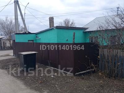 Часть дома · 3 комнаты · 50 м² · 1 сот., мкр Новый Город 6 — Анжерская 6 за 20 млн ₸ в Караганде, Казыбек би р-н