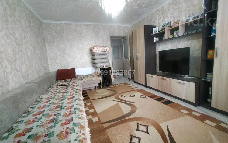 3-комнатная квартира, 58 м², 3/5 этаж, Гагарина 218 23 за 21 млн 〒 в Семее — фото 11