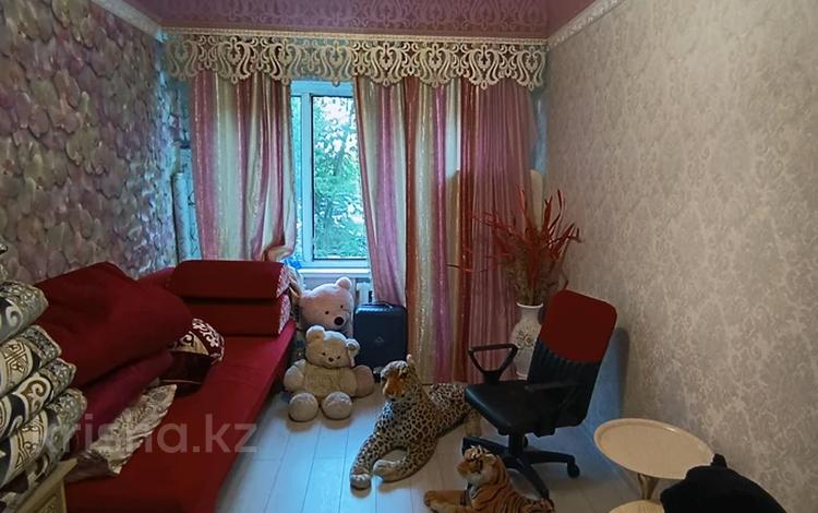 1 бөлме · 59 м² · 2/5 қабат, Поповича 2, бағасы: 40 000 ₸ в Уральске — фото 2