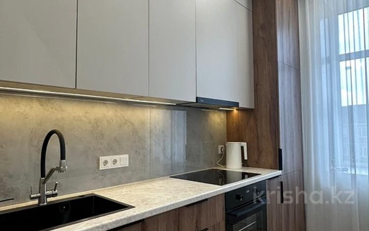 2-комнатная квартира · 45.1 м² · 8/10 этаж, мкр Юго-Восток, Шахтеров за 30.5 млн ₸ в Караганде, Казыбек би р-н — фото 2