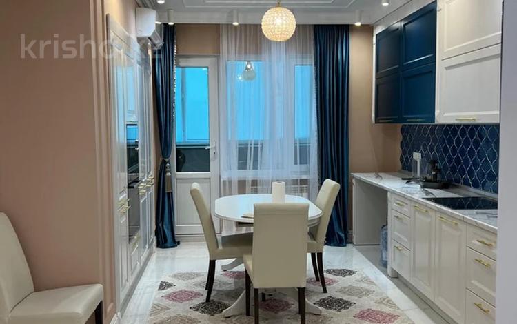 4-комнатная квартира · 200 м² · 6/14 этаж, мкр Сары Арка, Кулманова 1 за 600 000 ₸ в Атырау — фото 23