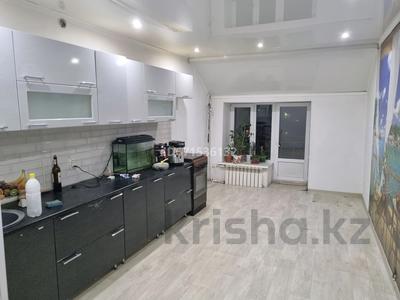 2-комнатная квартира · 72 м² · 6/6 этаж, Сергея Тюленина 4-6 за 17.9 млн 〒 в Уральске