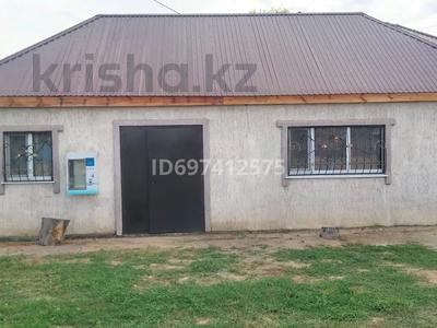 Еркін, кеңселер, дүкендер мен бутиктер · 97 м², бағасы: 21 млн 〒 в Есиль