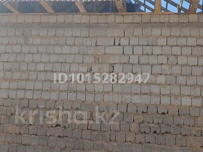 Жеке үй · 4 бөлме · 60 м² · 8 жүзд., квартал Жулдыз, бағасы: 11 млн ₸ в Шымкенте, Енбекшинский р-н