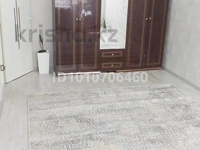1-комнатная квартира · 34 м² · 1/9 этаж, мкр 4 10 за 14 млн ₸ в Уральске