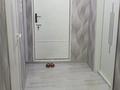 1-комнатная квартира · 34 м² · 1/9 этаж, мкр 4 10 за 14 млн ₸ в Уральске — фото 9