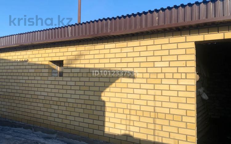 Отдельный дом · 4 комнаты · 120 м² · 6 сот., Раздольная 37 — Семейтаувская за 17 млн ₸ — фото 3