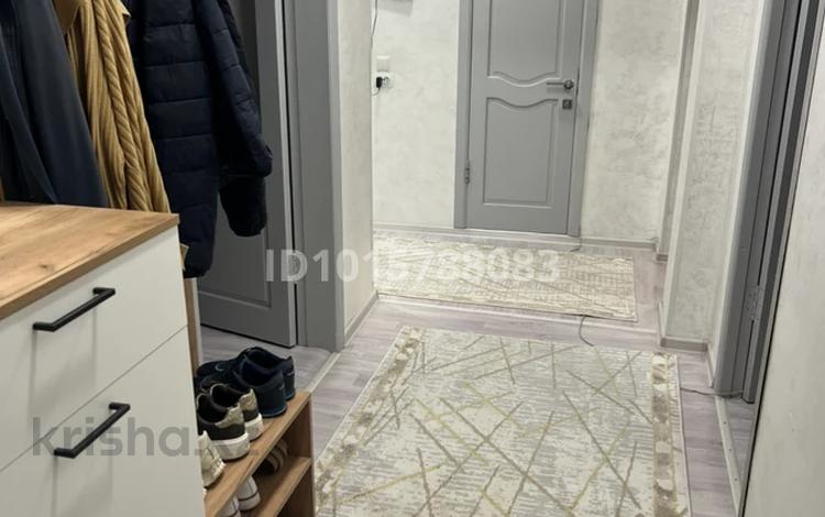 4-бөлмелі пәтер · 80.5 м² · 5/5 қабат, Асылбекова 93, бағасы: 30 млн ₸ в Жезказгане — фото 2