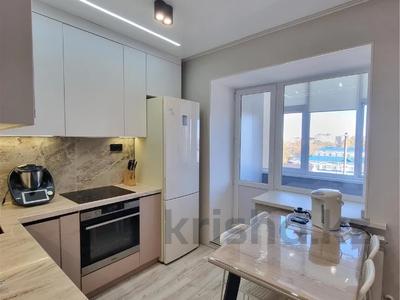 3-бөлмелі пәтер, 80 м², 6/10 қабат, мкр Юго-Восток, Муканова 21/3 — Муканова, бағасы: 50 млн 〒 в Караганде, Казыбек би р-н