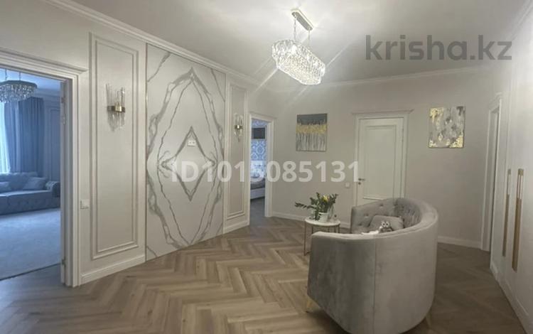 4-комнатная квартира · 140 м² · 8/20 этаж, Гейдара Алиева 2 за 50 000 ₸ в Астане, Есильский р-н — фото 2