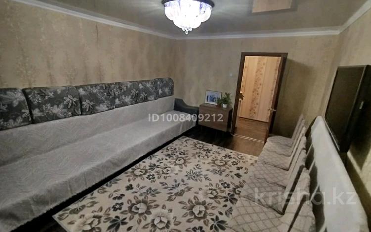 3-комнатная квартира · 64.6 м² · 5/9 этаж, Майкудук, Майкудук, мкр Мамыраева 41 за 21 млн ₸ в Караганде, Алихана Бокейханова р-н — фото 2
