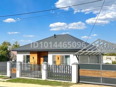 Жеке үй · 3 бөлме · 120 м² · 8 жүзд., Фруктовая 135 — 6 кр.яр дачная, бағасы: 32 млн ₸ в Кокшетау