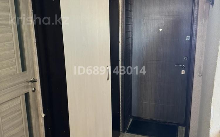 2-бөлмелі пәтер · 50 м² · 7/7 қабат, 11-ш/а. 41 — Қасында мектеп садик бар Заманның қасында,Мешітте жақын,больницада тиіп тұр жолдың бойы қаланың ортасы, бағасы: 12 млн ₸ в Актау, 11-й мкр — фото 2