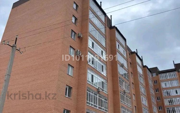 3-бөлмелі пәтер · 88.8 м² · 5/9 қабат, Кеменгер 36 — Микрорайон 10, бағасы: 28.5 млн ₸ в Уральске — фото 2
