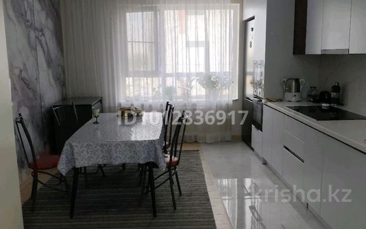 3-бөлмелі пәтер · 71 м² · 8/12 қабат, мкр Гажайып 5/3 — Момышұлы, бағасы: 62 млн ₸ в Алматы, Алатауский р-н — фото 2