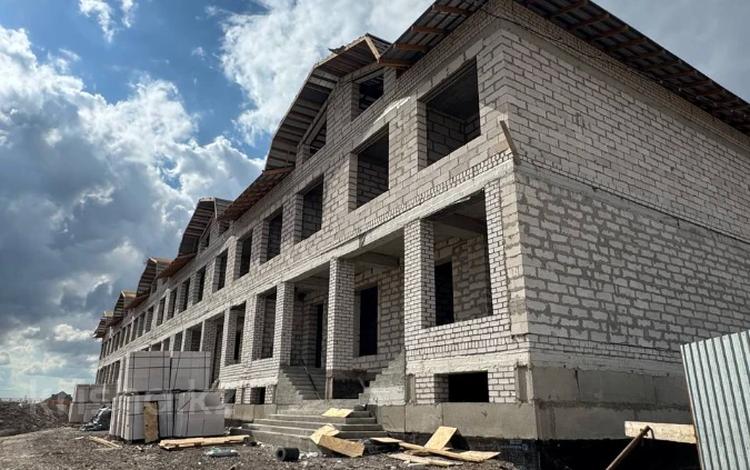 Часть дома · 5 комнат · 290 м² · 0.5 сот., мкр Кунгей , Мынбаева 95/1 за 54.6 млн ₸ в Караганде, Казыбек би р-н — фото 2
