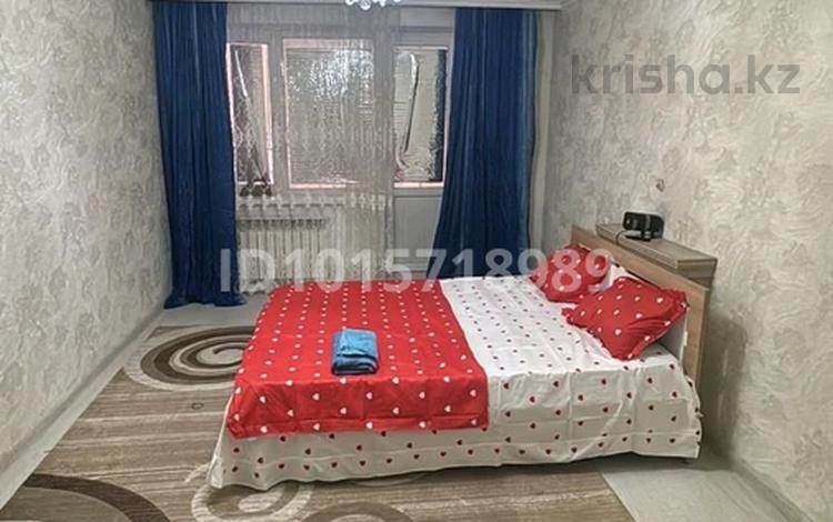 1-комнатная квартира · 44 м² · 1/10 этаж, мкр 12 43а — Возле фитнес клуба Lifes tail за 10 000 ₸ в Актобе — фото 2