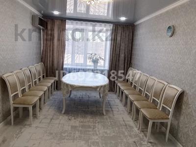 3-комнатная квартира, 63 м², 2/5 этаж, Абая за 23 млн 〒 в Жезказгане