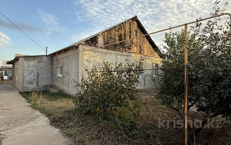 Отдельный дом · 3 комнаты · 100 м² · 4.8 сот., Калменова 29 за ~ 13.9 млн 〒 в Уральске — фото 2