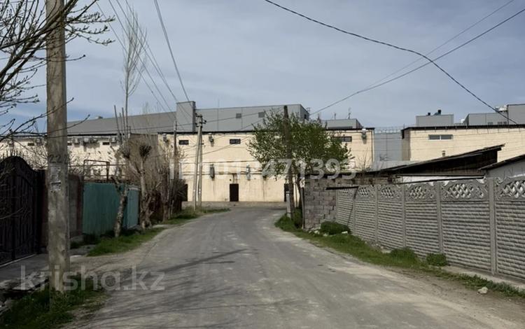 Отдельный дом · 4 комнаты · 100 м² · 7.3 сот., 1 пер.Адамбаева 1 — ТРЦ Март за 25.5 млн ₸ в Таразе — фото 2