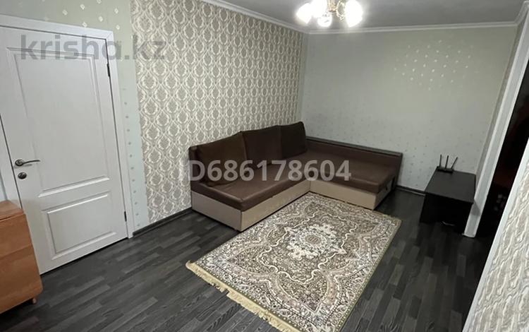 2-комнатная квартира · 43 м² · 1/5 этаж, Кабанбай батыра 166 за 17.5 млн 〒 в Усть-Каменогорске, Ульбинский — фото 2