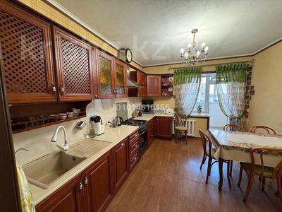 3-бөлмелі пәтер · 90 м² · 9/9 қабат, Жаңа қала ш/а., Алиханова 24\5, бағасы: 65 млн ₸ в Караганде, Казыбек би р-н