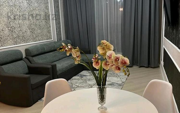 2-бөлмелі пәтер · 45 м² · 5 қабат, Манаса 109а — Абая, бағасы: 5 000 ₸ в Алматы, Алмалинский р-н — фото 2