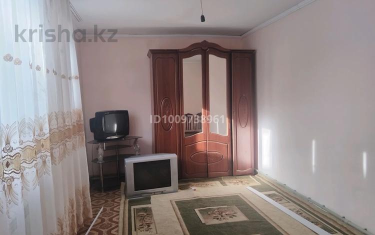 Үйдің бір бөлігі · 2 бөлме · 135 м², мкр Жулдыз-3, 4 19, бағасы: 130 000 〒 в Атырау — фото 2