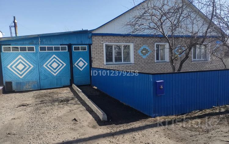 Отдельный дом · 5 комнат · 92 м² · 16 сот., ул. Мусрепова 61 за 15 млн ₸ в Явленке — фото 2