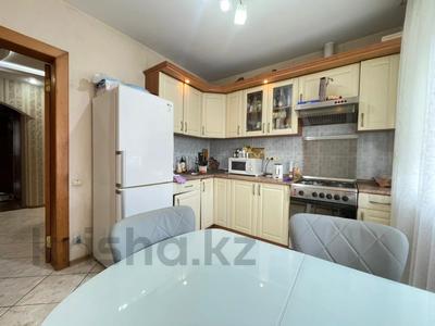 4-комнатная квартира · 76 м² · 5/5 этаж, Назарбаева за 27.5 млн 〒 в Петропавловске