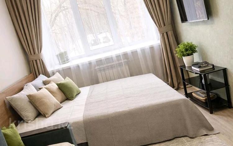1-комнатная квартира · 45 м², Назарбаева 11 за 9 000 ₸ в Усть-Каменогорске — фото 9