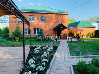 Жеке үй · 5 бөлме · 300 м² · 14 сот., улица Матросова, бағасы: 63 млн ₸ в Актобе, жилой массив Жилянка