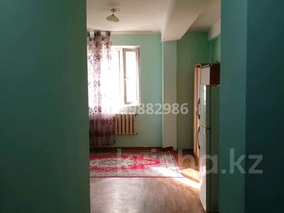 1-комнатная квартира · 30 м² · 2/4 этаж, Досмухамедулы 1 — Чугунка, КамАЗ центр за 10.9 млн 〒 в Астане, р-н Байконур