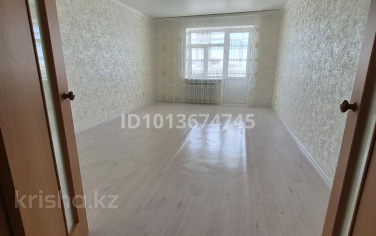 3-комнатная квартира · 82 м² · 3/5 этаж, мкр. Зачаганск пгт, Мкр Акжайык 17 — Новый мкр Акжайык, по трассе Деркул- Зачаганск за 130 000 ₸ в Уральске — фото 2