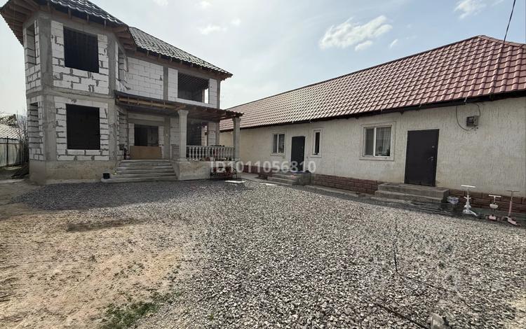 Отдельный дом · 12 комнат · 240 м² · 6 сот., Мусирепова 76 за 75 млн ₸ в Туздыбастау (Калинино) — фото 2