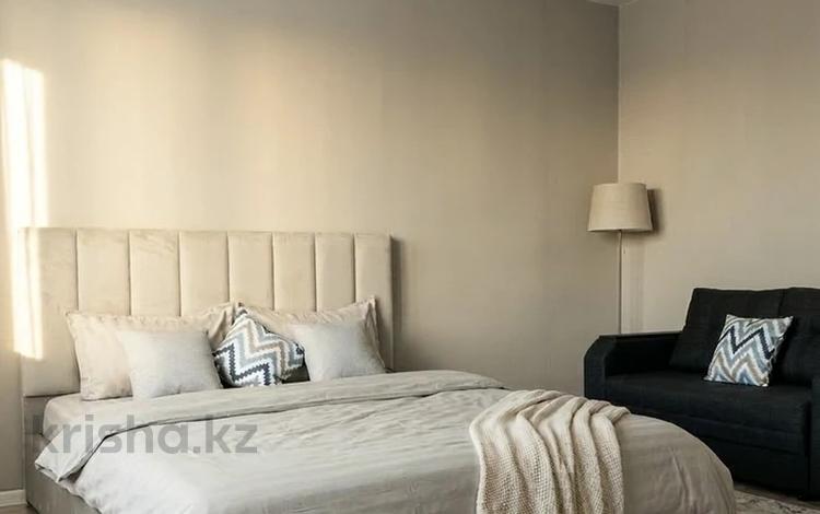 1-комнатная квартира · 40 м² · 9/10 этаж, Валиханова 129 — ЦУМ, Рахат, Каспий банк за 15 000 ₸ в Семее — фото 33