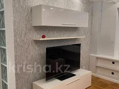 3-комнатная квартира, 75 м², 4/5 этаж помесячно, мкр Самал-2 46 за 500 000 〒 в Алматы, Медеуский р-н