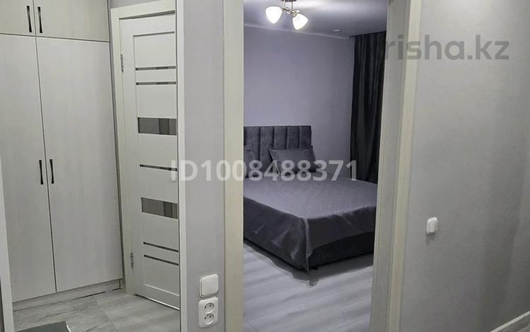 1-бөлмелі пәтер · 38 м² · 1/5 қабат, Ленина 4 — Центральный рынок, акимат, бағасы: 15 000 ₸ в Новоишимском — фото 4