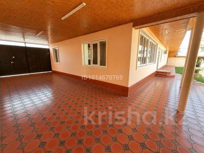 Жеке үй · 6 бөлме · 250 м² · 9 жүзд., Жагалау — Пересечение Кунаева-Богет, бағасы: 65 млн ₸ в Шымкенте, Аль-Фарабийский р-н