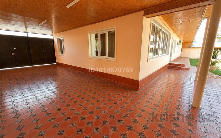 Жеке үй · 6 бөлме · 250 м² · 9 жүзд., Жагалау — Пересечение Кунаева-Богет, бағасы: 65 млн ₸ в Шымкенте, Аль-Фарабийский р-н — фото 2