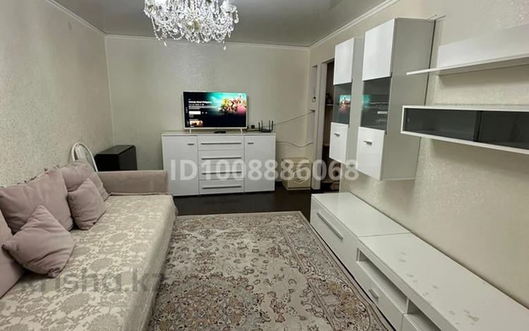 2-комнатная квартира · 48.9 м², мкр Новый Город, Нуркена Абдирова 15 за 13 000 ₸ в Караганде, Казыбек би р-н — фото 2
